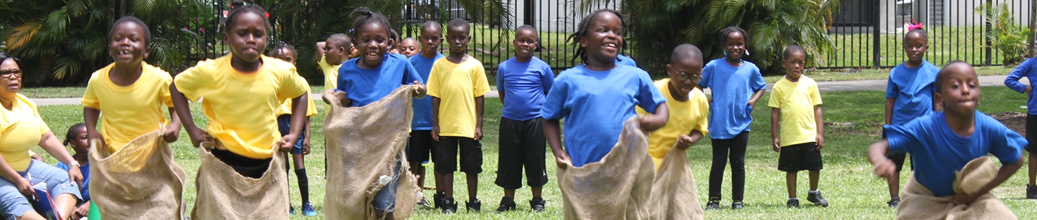 Students sack racing